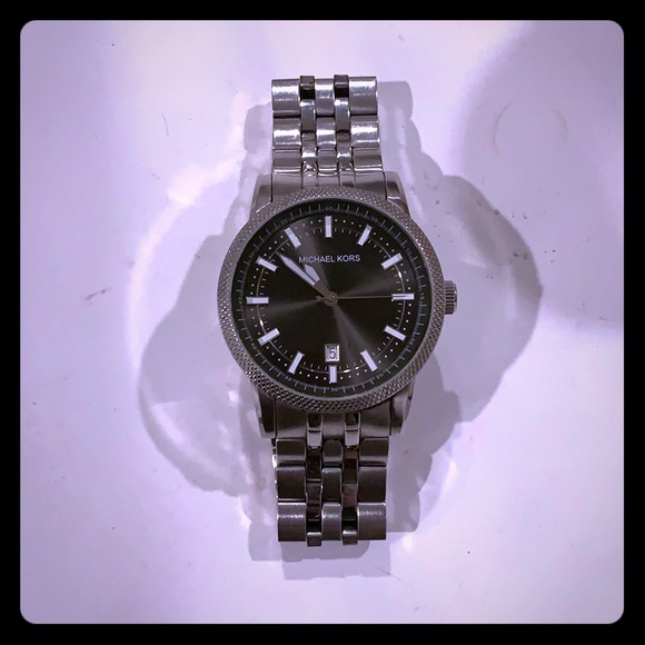 Michael Kors watch - Picture 1 of 3